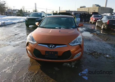 2012 Hyundai Veloster Base W/Black z USA, uszkodzony, nr VIN KMHTC6AD9CU044368